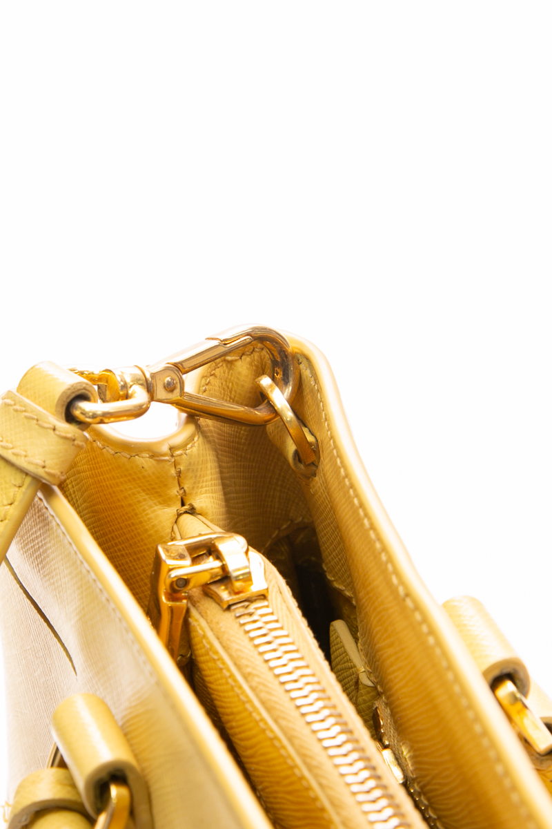 Medium Galleria Tote Bag