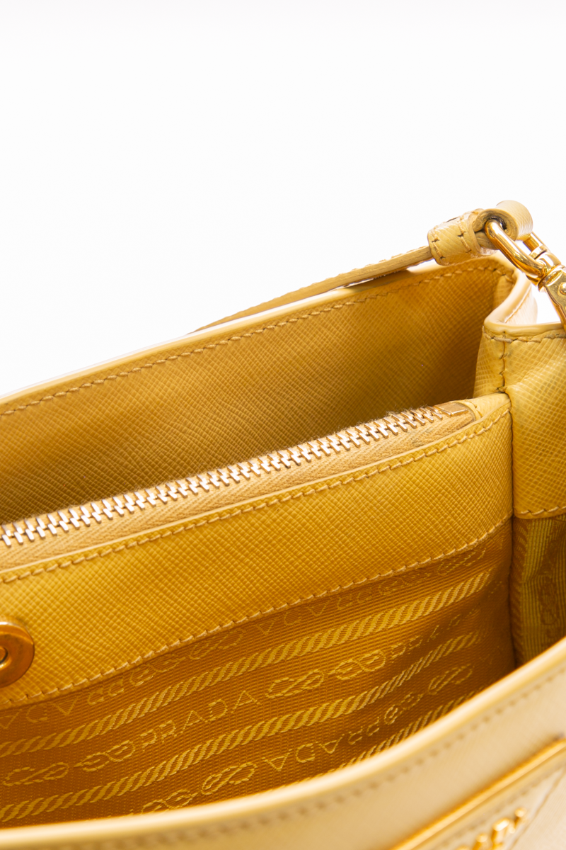 Medium Galleria Tote Bag