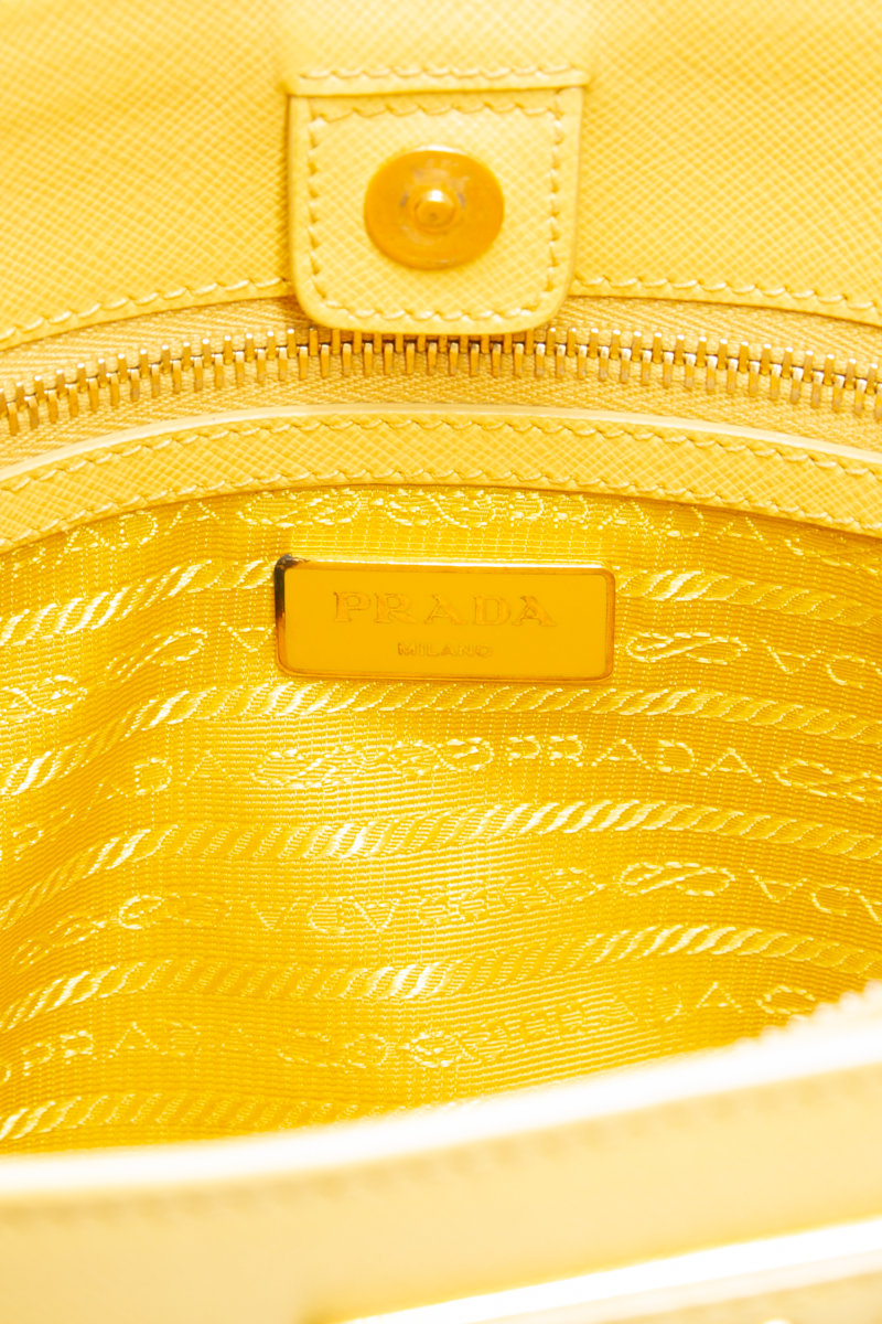 Medium Galleria Tote Bag