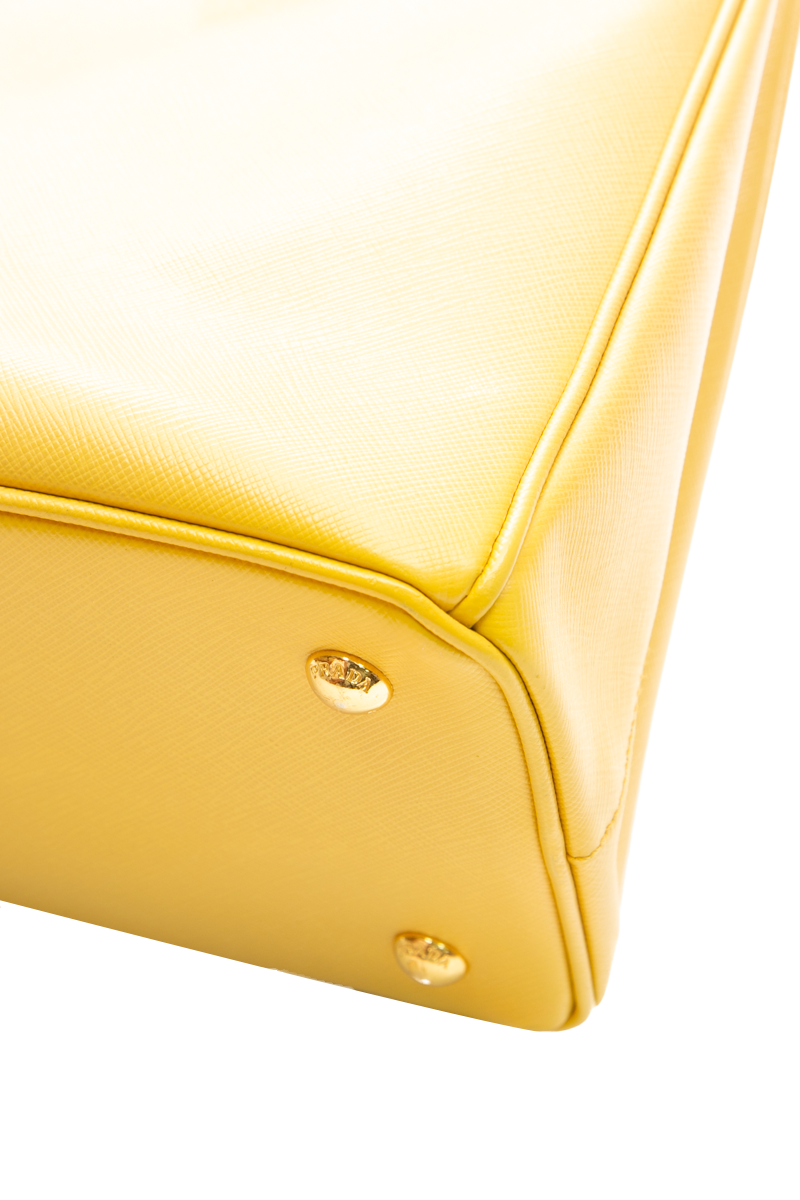 Medium Galleria Tote Bag