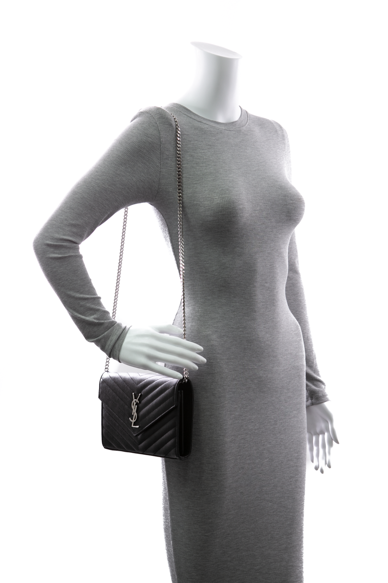 Cassandre Envelope Chain Wallet Bag