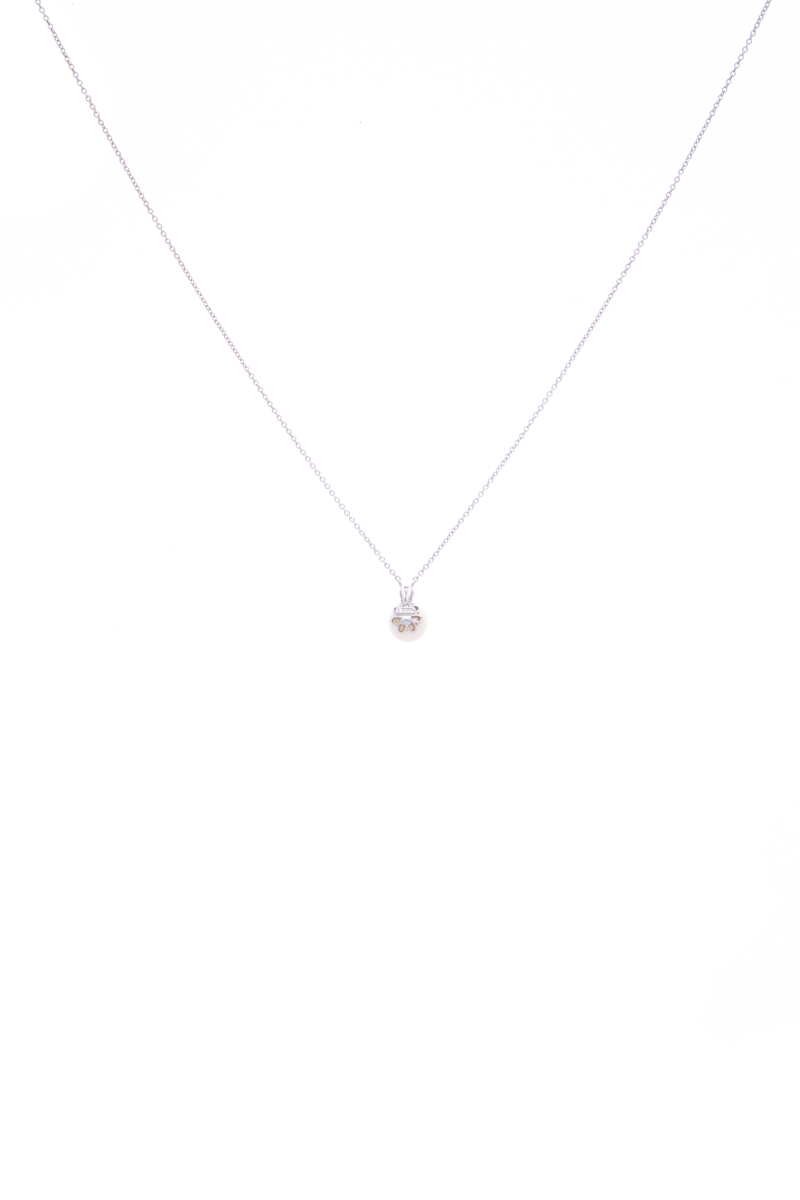 Signature Pearls Pendant Necklace