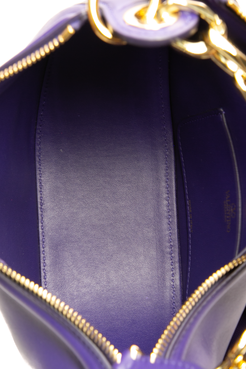 V Logo Loop Bag