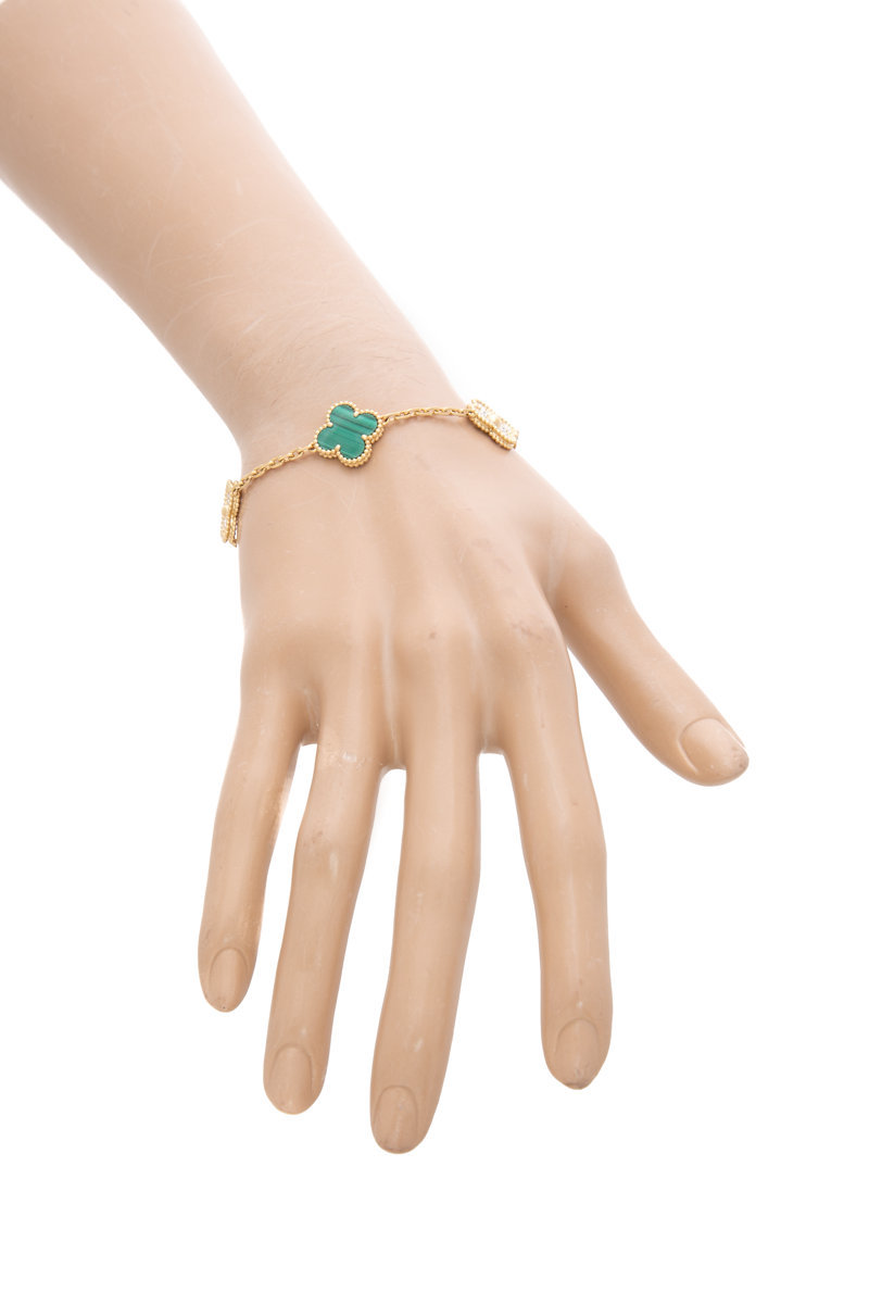Van-Cleef-&-Arpels-Vintage-Alhambra-5- Motifs-Bracelet-294031