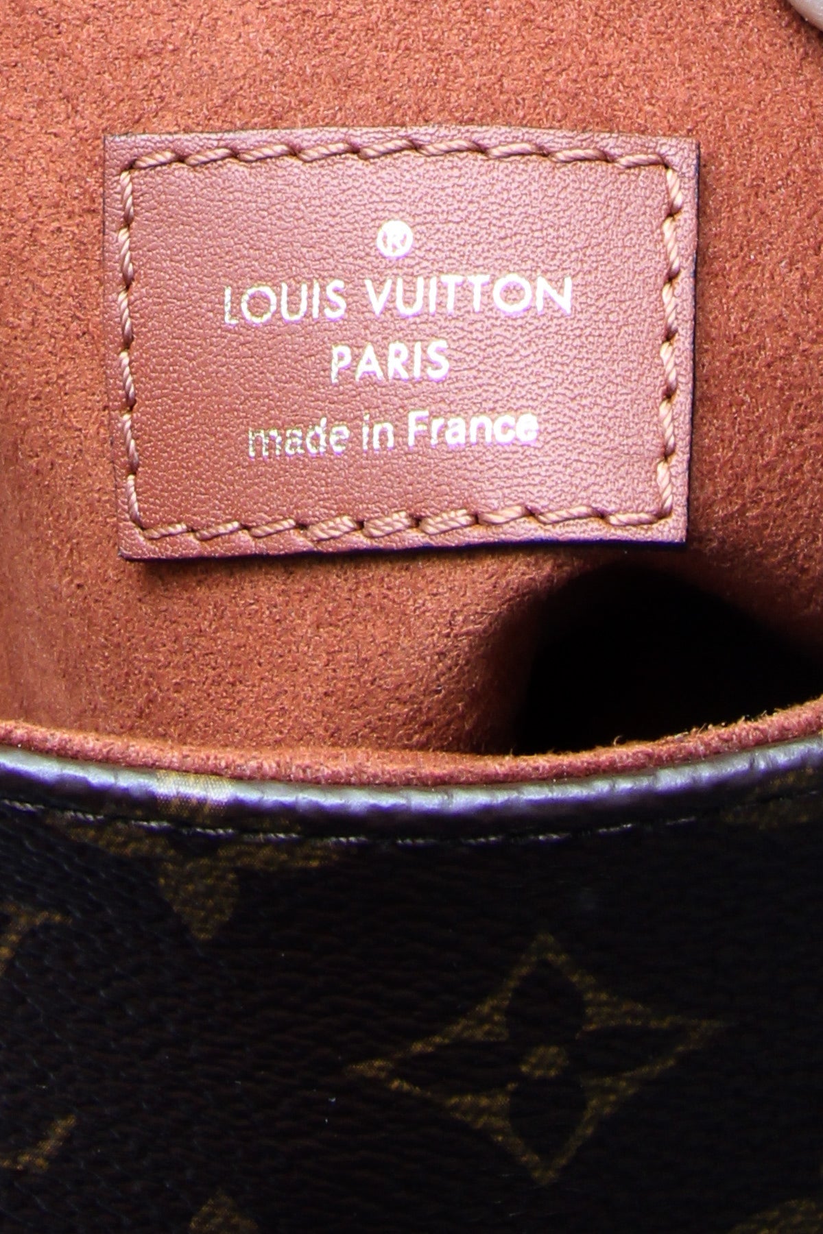 Louis Vuitton Locky BB Crème Beige